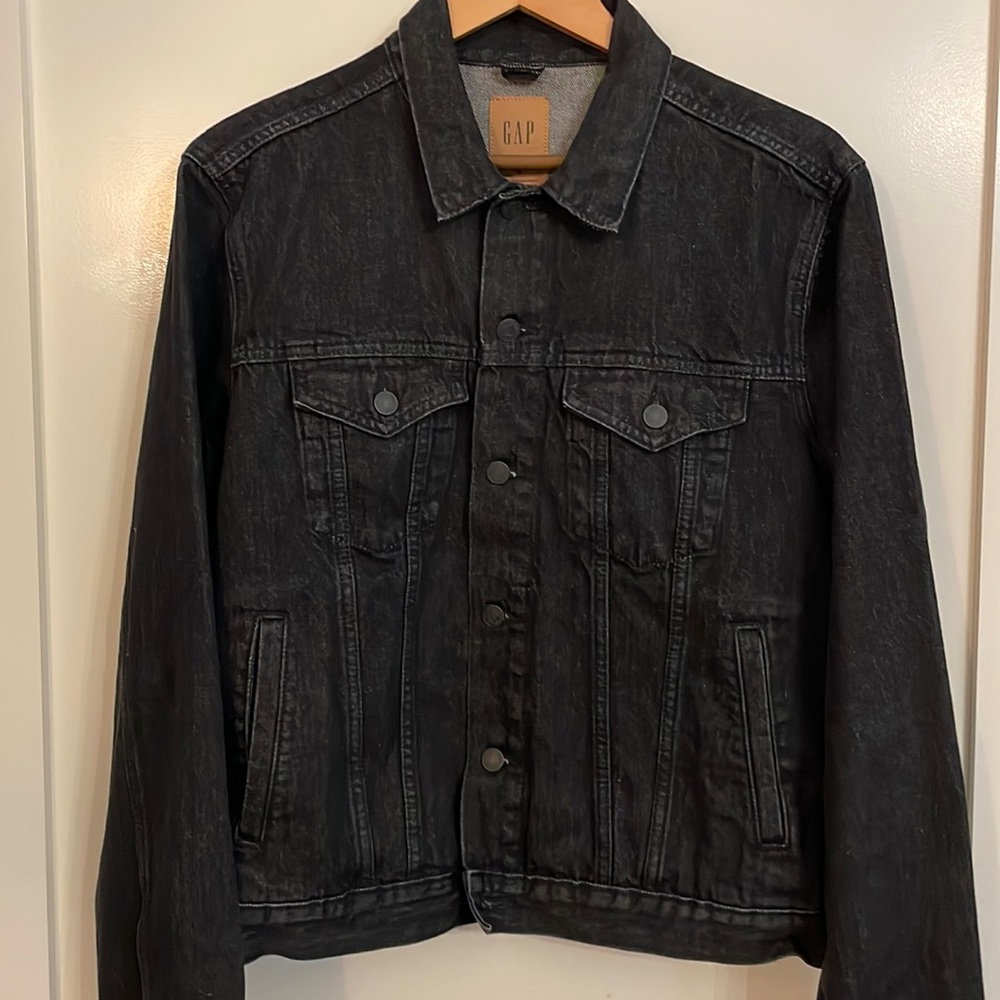 Washed Black GAP Trucker Jacket Sz M